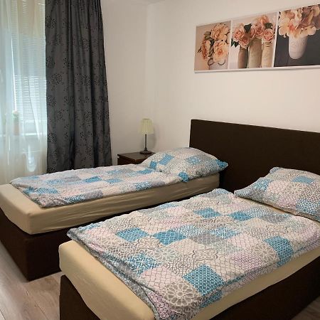 Apartament Tt10 Botanicka Trnava Exterior foto