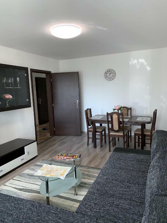Apartament Tt10 Botanicka Trnava Exterior foto