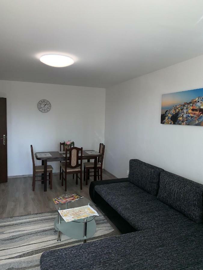 Apartament Tt10 Botanicka Trnava Exterior foto