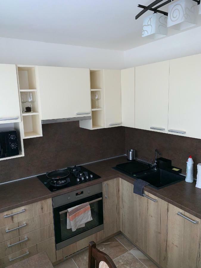 Apartament Tt10 Botanicka Trnava Exterior foto